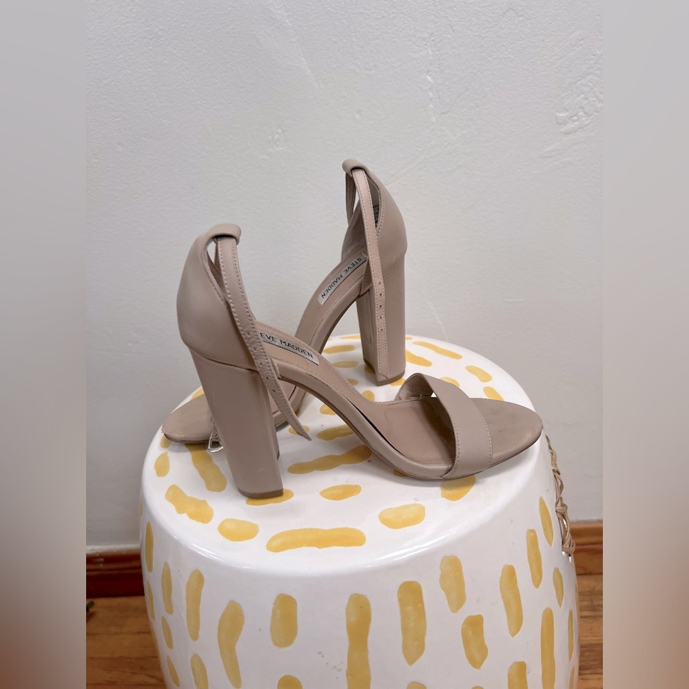 Steve Madden tan heels